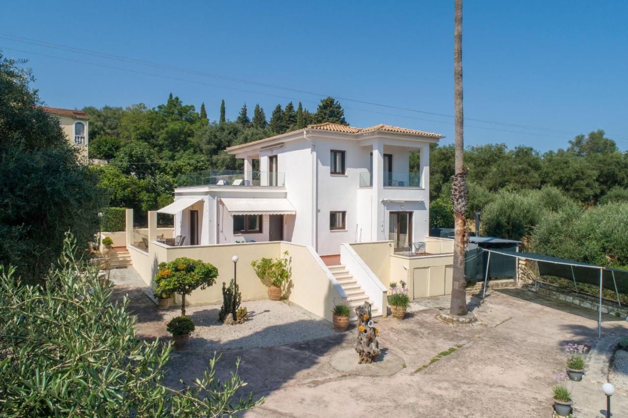 Villa Lianolia Peritheia Eksteriør bilde